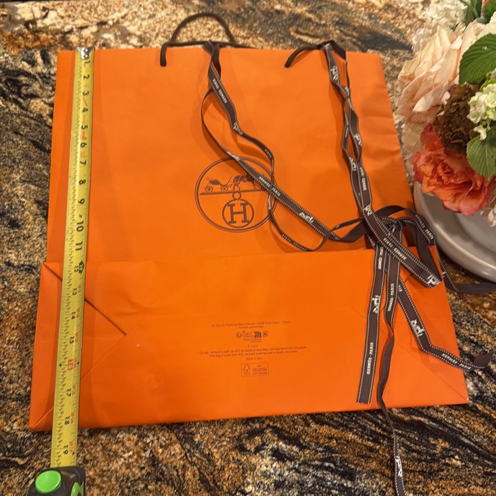 Hermes Authentic Dust Bag, Store Bag, 12 feet of Hermes Paris Ribbon - Picture 5 of 6